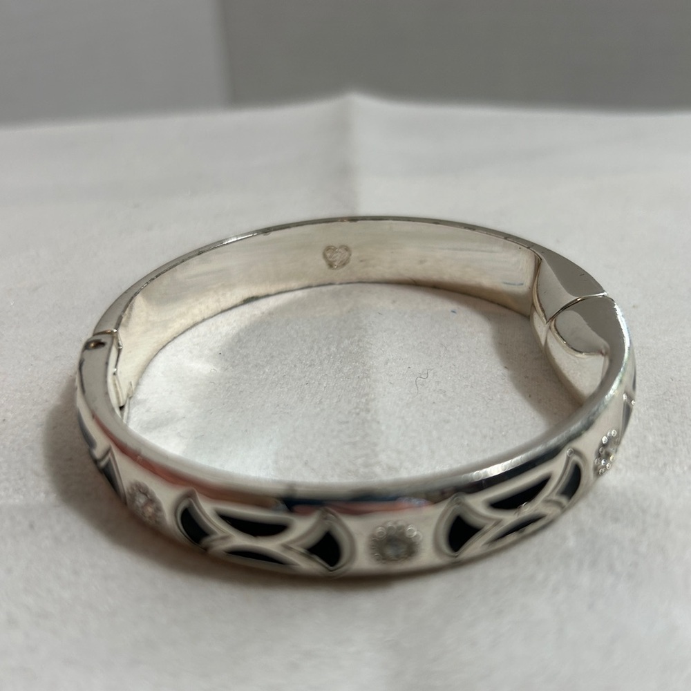 Brighton Capella Bangle Bracelet Magnetic Hinged Black Enamel Silver Plated - Picture 13 of 16